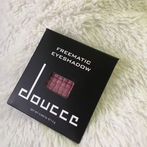 ✨Doucce Freematic Eyeshadow- 71 Lola✨